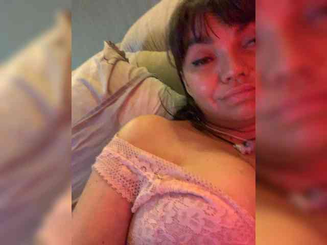 ElizavetaCream webcam