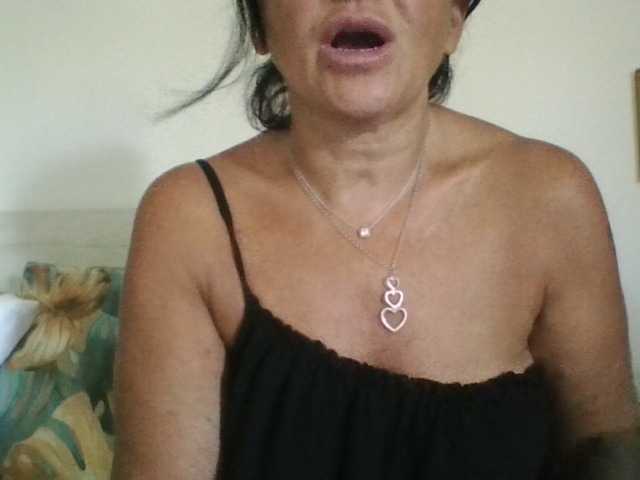 Althea000 live cam on BongaCams