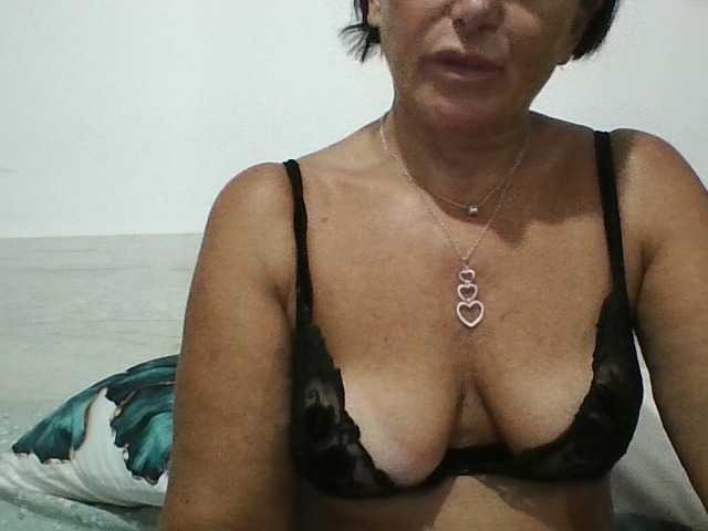 Althea000 live cam on BongaCams
