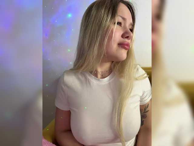 Eva-Kitty1's BongaCams show and profile