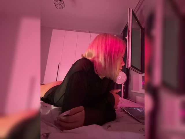 Eva-Kitty1 live cam on BongaCams