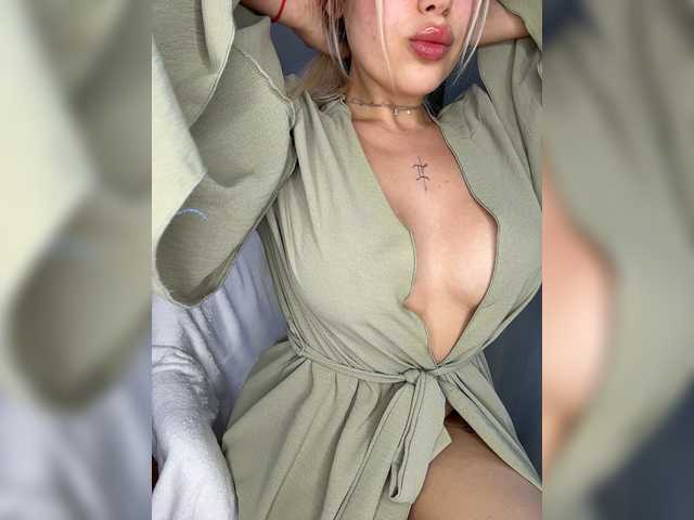 Eva-Kitty1 live cam