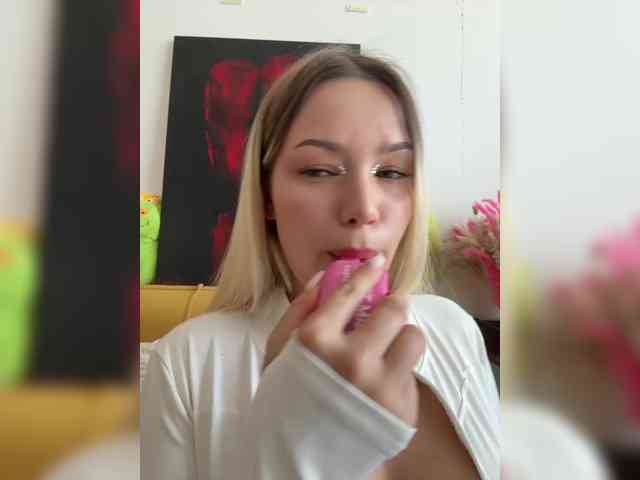 Eva-Kitty1 webcam