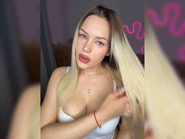 Eva-Kitty1 webcam