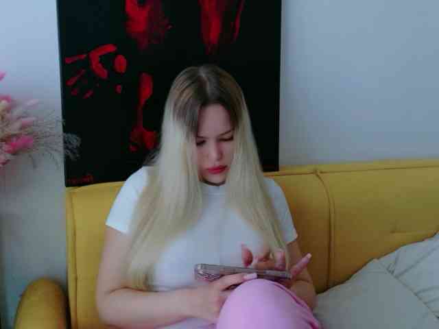 Eva-Kitty1 webcam