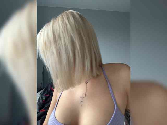 Eva-Kitty1 Sex Cam Show