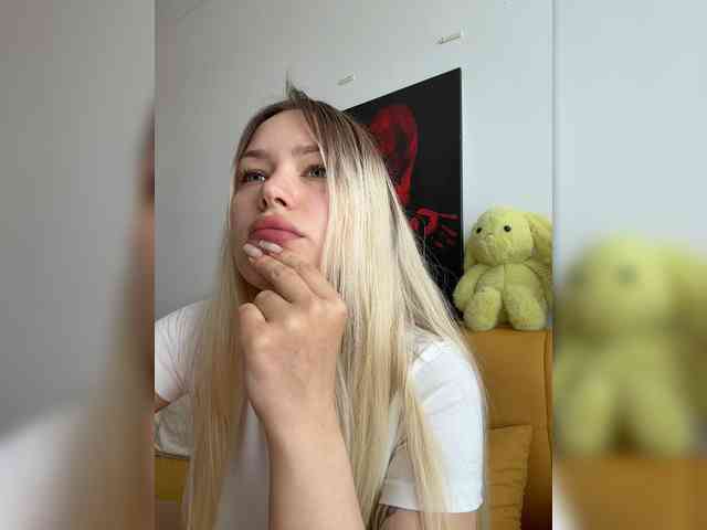 Eva-Kitty1 webcam