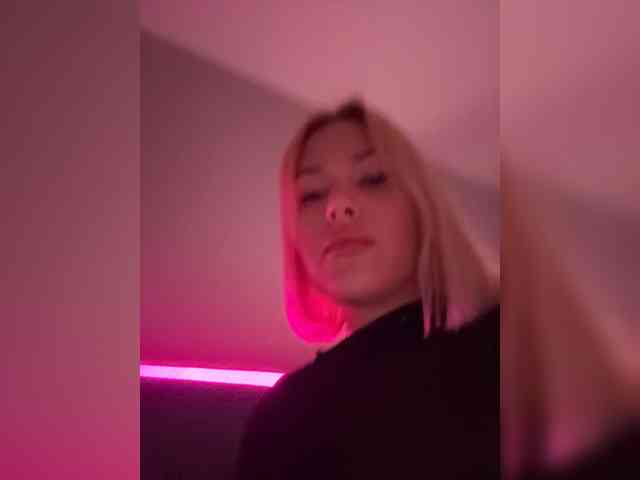 Eva-Kitty1 webcam