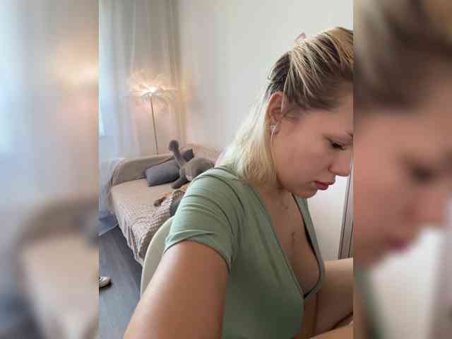 Eva-Kitty1 webcam