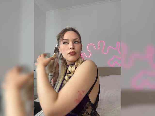 Eva-Kitty1 webcam