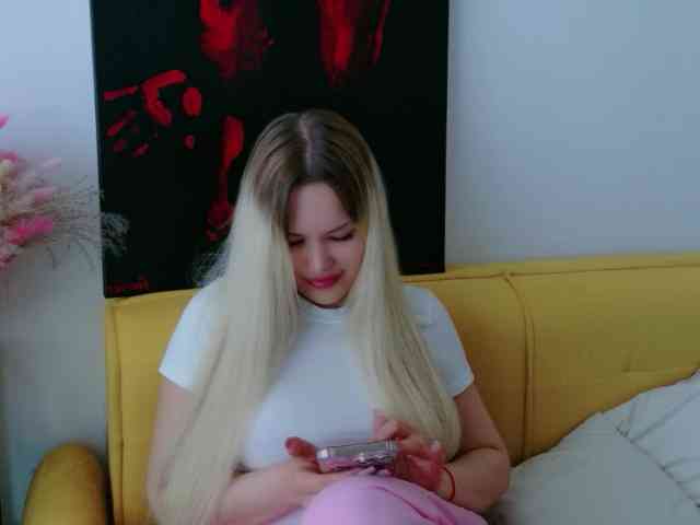 Eva-Kitty1 webcam