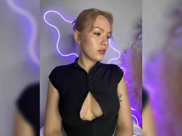 Eva-Kitty1 webcam