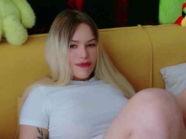 Eva-Kitty1 webcam