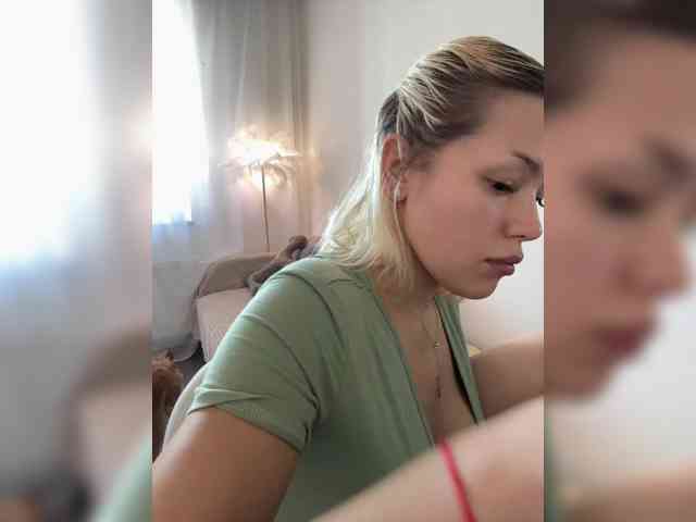 Eva-Kitty1 webcam