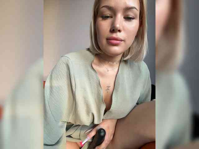 Eva-Kitty1 Sex Cam Show