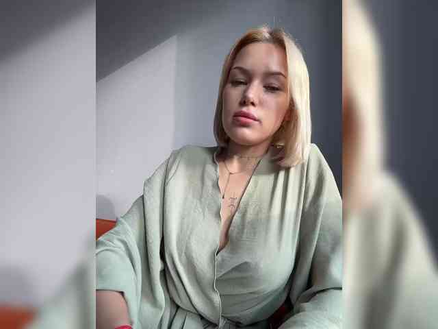 Eva-Kitty1 Sex Cam Show