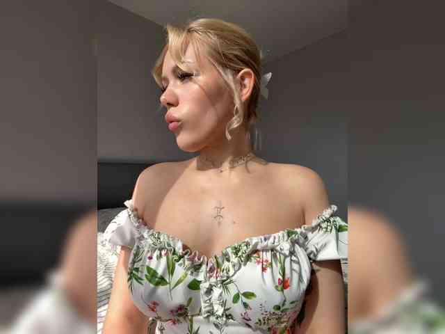Eva-Kitty1 webcam