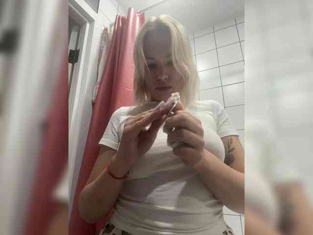 Eva-Kitty1 webcam