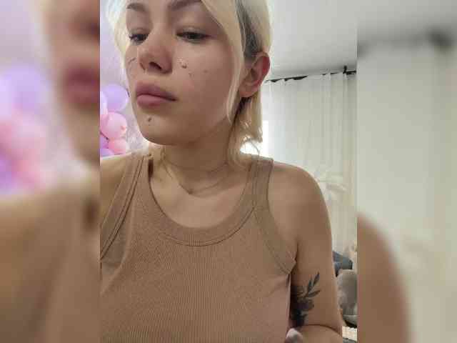 Eva-Kitty1 webcam