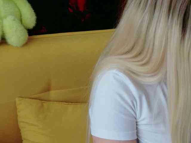 Eva-Kitty1 webcam