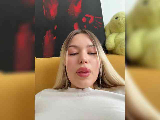 Eva-Kitty1 webcam