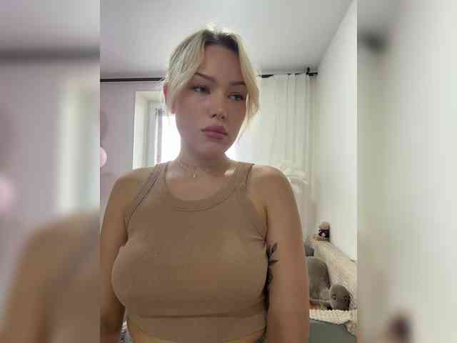 Eva-Kitty1 webcam
