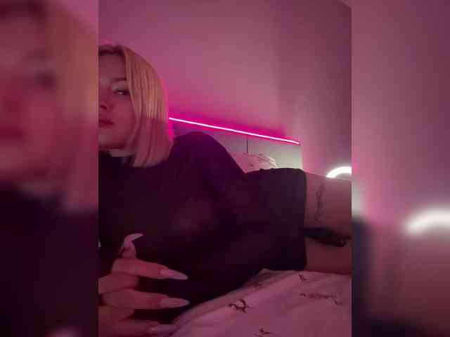 Eva-Kitty1 webcam