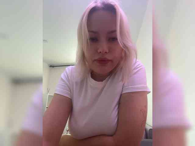 Eva-Kitty1 webcam