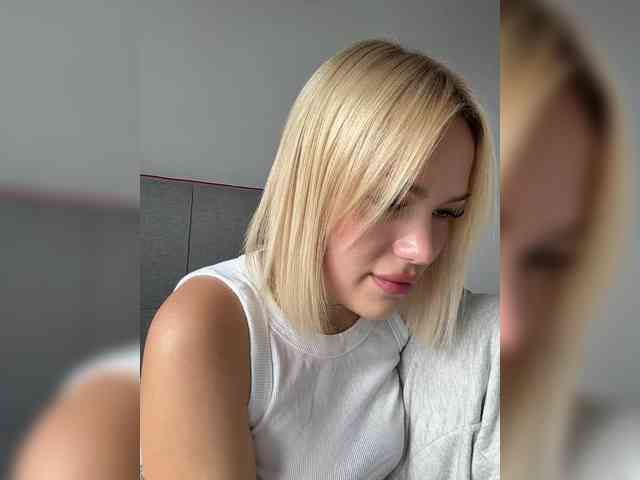 Eva-Kitty1 webcam