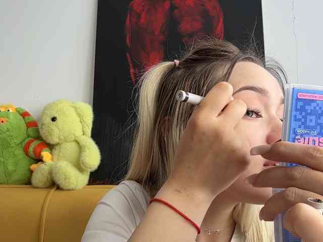 Eva-Kitty1 webcam