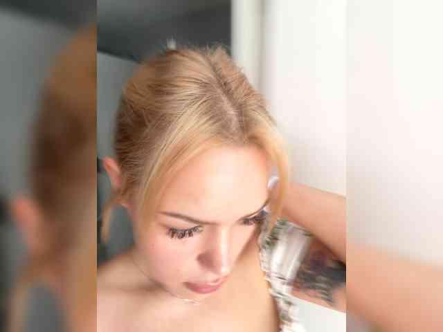 Eva-Kitty1 webcam