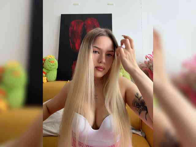 Eva-Kitty1 webcam