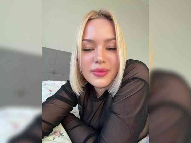 Eva-Kitty1 webcam
