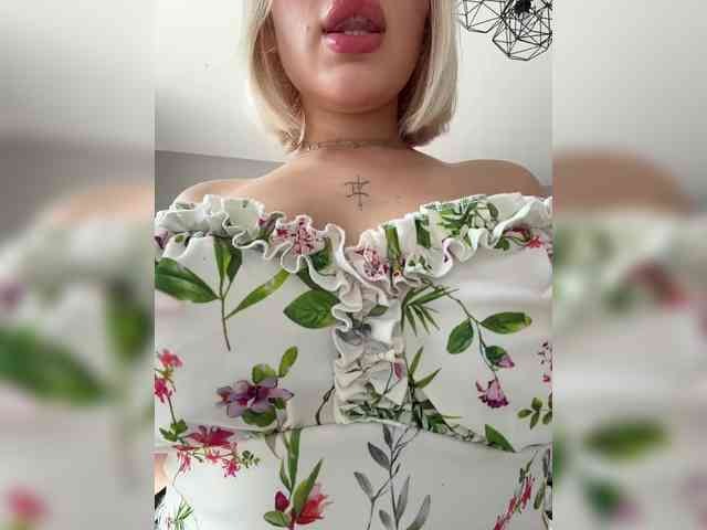 Eva-Kitty1 Sex Cam Show