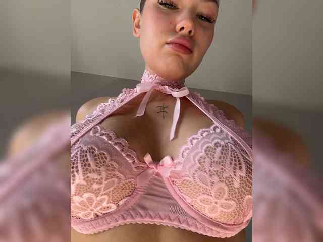 Eva-Kitty1 webcam