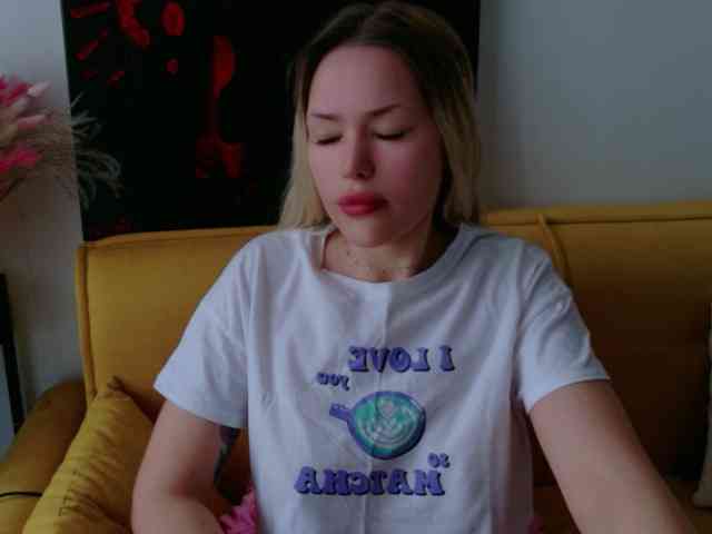 Eva-Kitty1 webcam