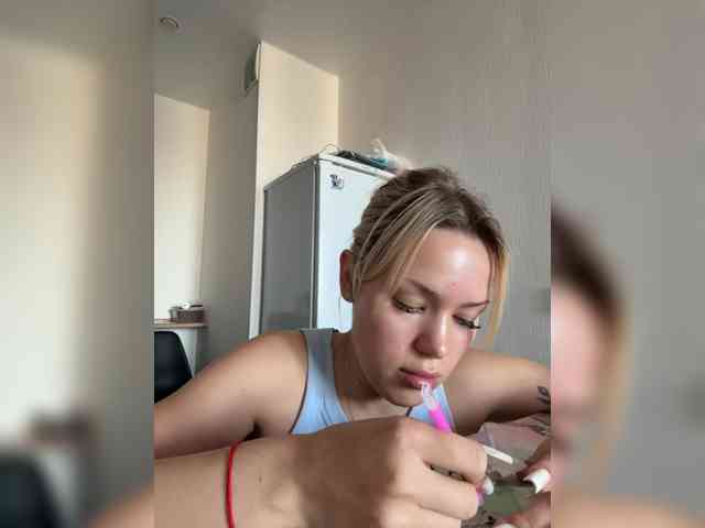 Eva-Kitty1 webcam