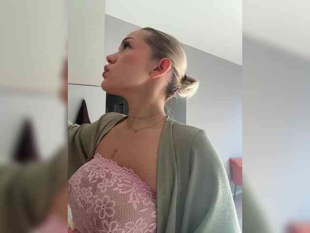 Eva-Kitty1 webcam