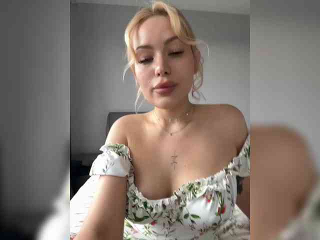 Eva-Kitty1 webcam