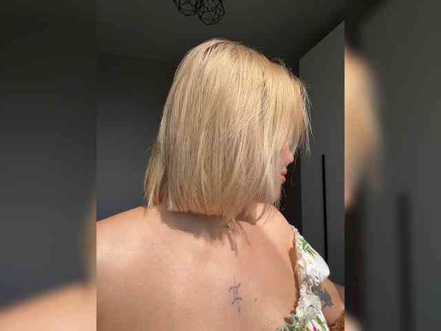 Eva-Kitty1 Sex Cam Show