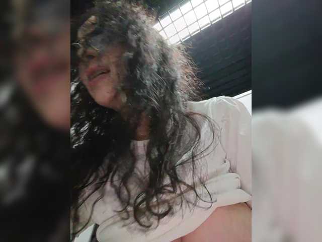 Annanas's BongaCams show and profile