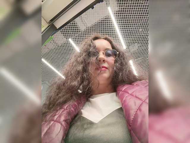 Annanas's BongaCams show and profile