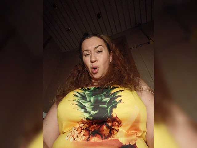 go to chat with Annanas