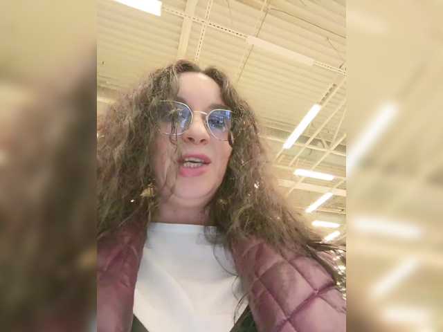 Annanas's BongaCams show and profile