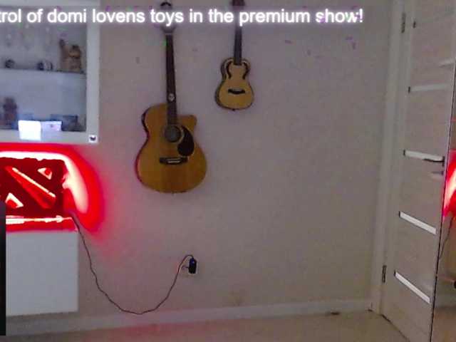 IrwiTomboy live cam on BongaCams