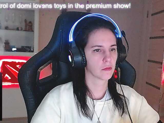 IrwiTomboy live cam on BongaCams