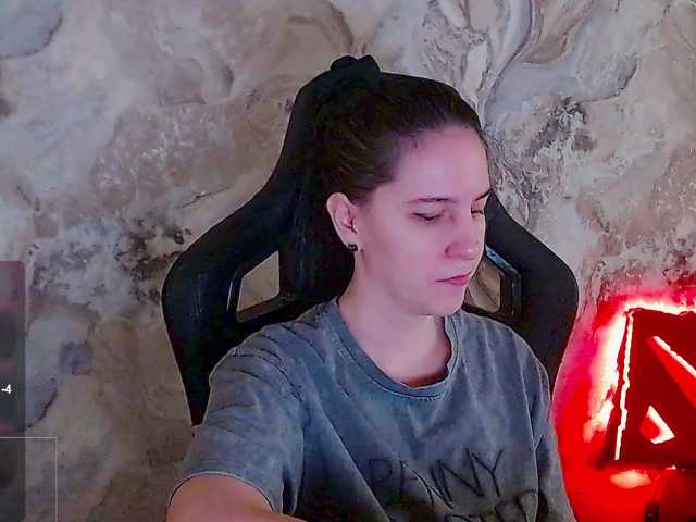 IrwiTomboy live cam on BongaCams