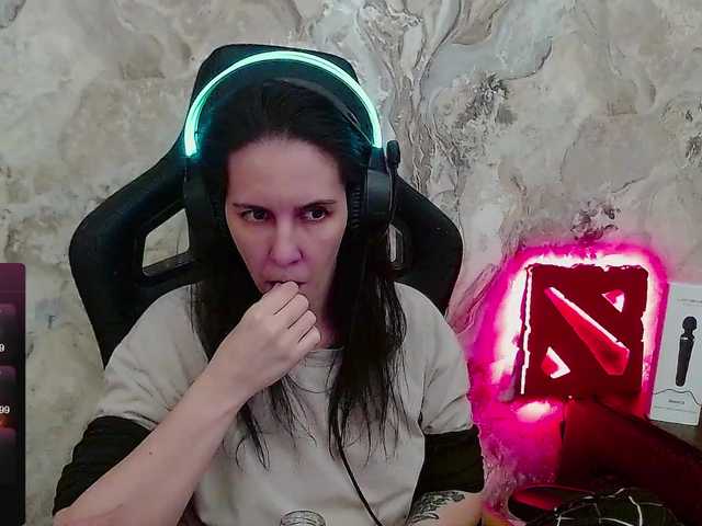 IrwiTomboy's BongaCams show and profile