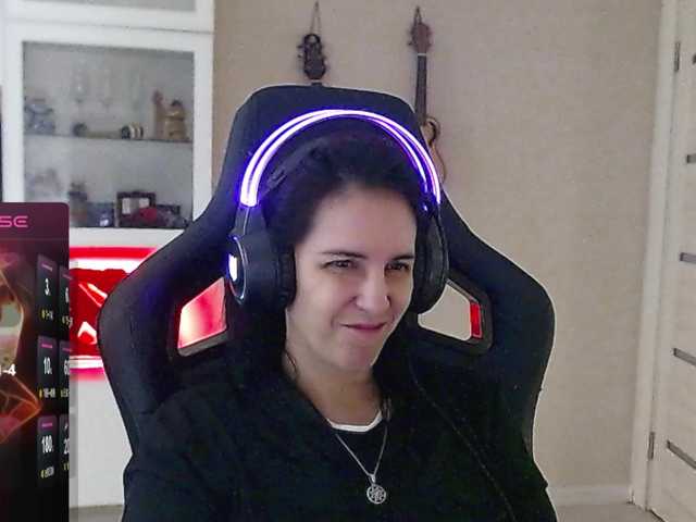 IrwiTomboy live cam on BongaCams