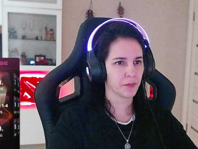 IrwiTomboy live cam on BongaCams
